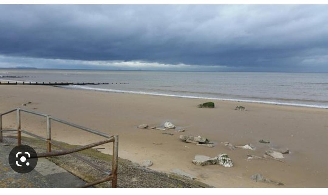 Hotel Nan'S Place Rhyl Exterior foto